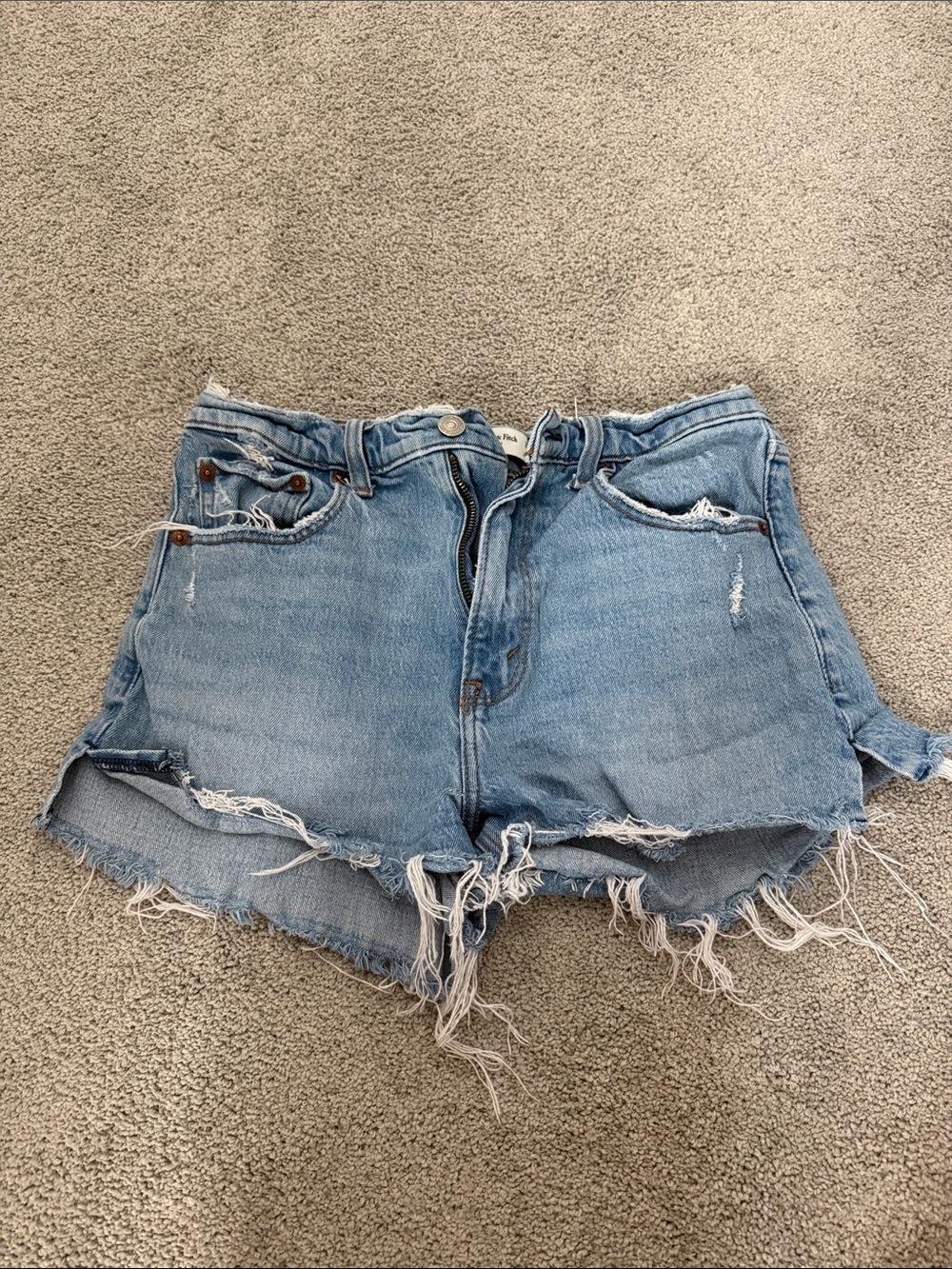 Abercrombie & Fitch High Rise The Mom Short